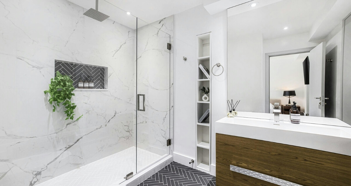 Cómo Ganar Almacenaje en el Baño: Muebles e Ideas Inteligentes 2026